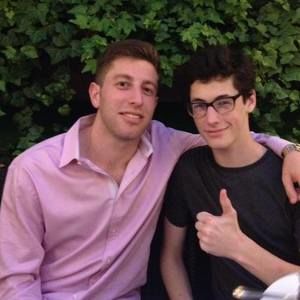 Meet your Posher, Max